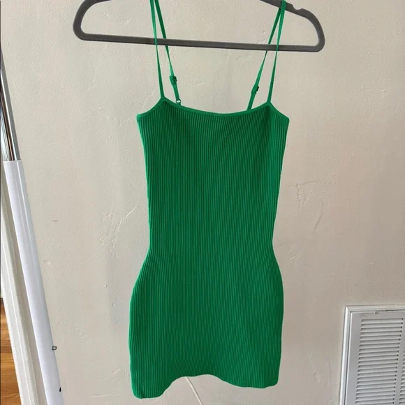 Aritzia Dresses | Babaton/Aritzia Sculpt Dress (Green) | Color: Green | Size: Xxs | Caseyscott33's Closet